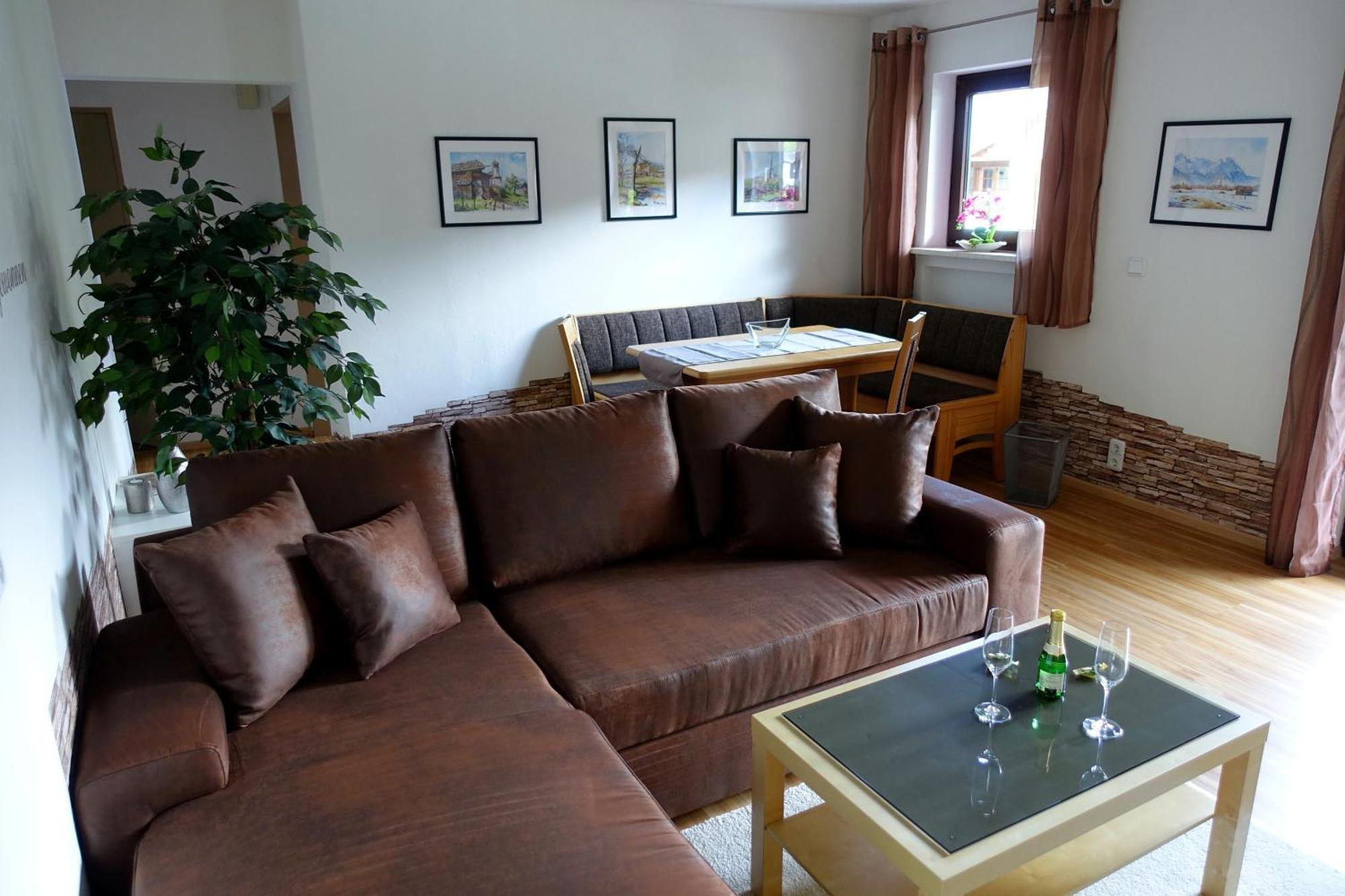 Ferienwohnung Ariane Garmisch-Partenkirchen Luaran gambar