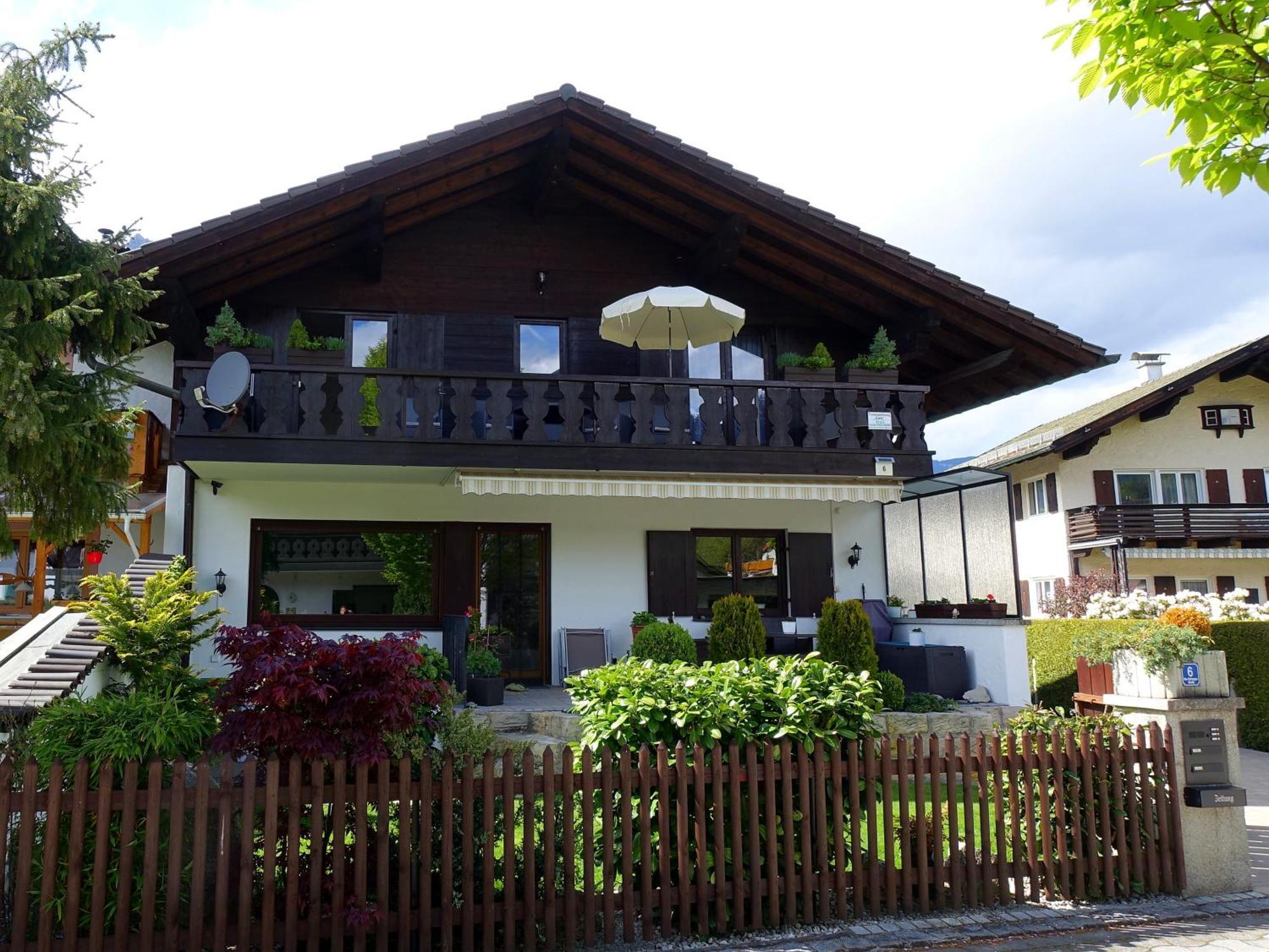 Ferienwohnung Ariane Garmisch-Partenkirchen Luaran gambar