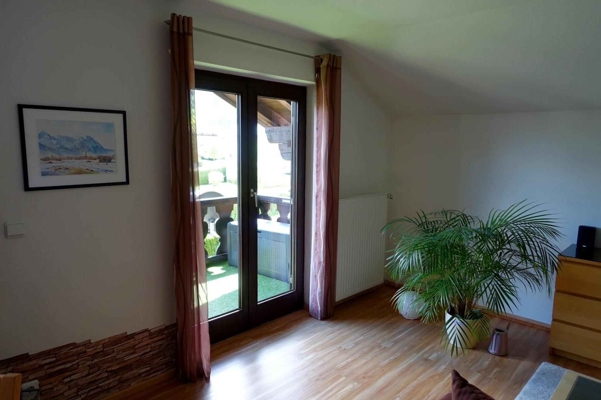 Ferienwohnung Ariane Garmisch-Partenkirchen Luaran gambar
